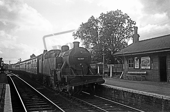 42307 1953-07-07 Llandovery