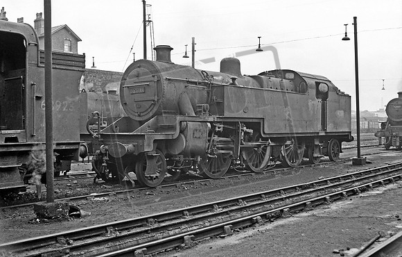 42311 1960c Low Moor