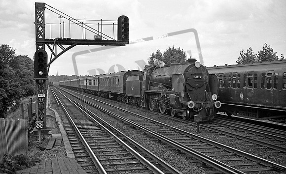 30925 1962-08-25 Berrylands