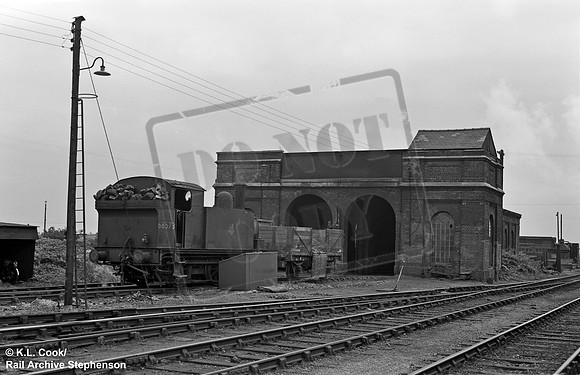 68573 1958-05-10 Maldon shed