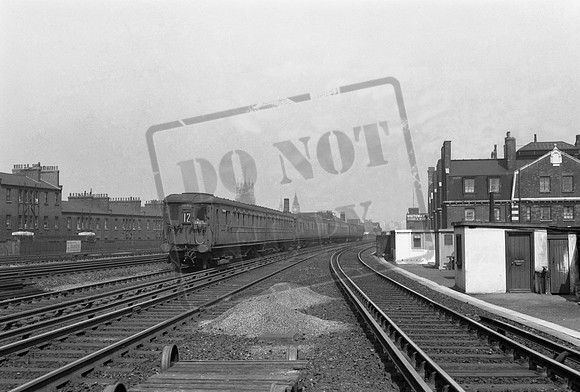 EMU 1842 1950s Vauxhall