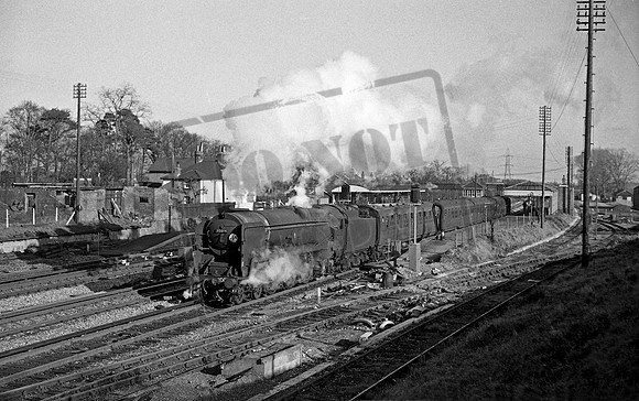 35014 1967-02-04 Winchfield