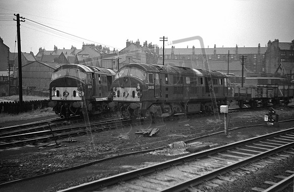 D6115 D6128 1960s Cowlairs station