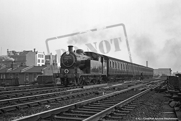 69604 1959-03-21 Hackney Downs