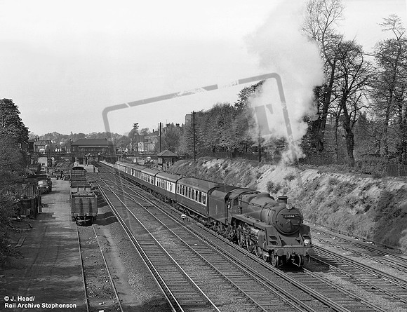 73084 1957-04-15 Bromley South