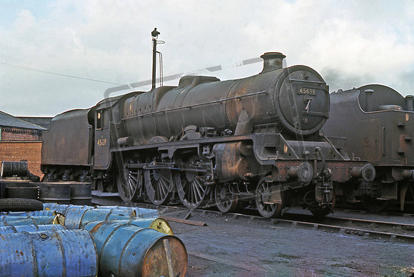 45639 1963-10-13 Holbeck