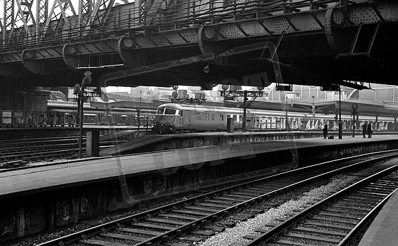 Blue Pullman 1964-03-31 London Paddington