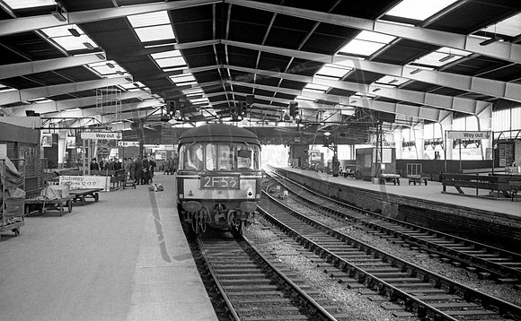 DMU Trans Pennine 1967-04 Leeds City