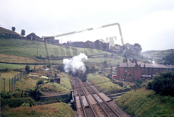 45101 1964 Winterbutlee Tunnel near Walsden