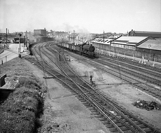64664 1957-05-22 Stratford