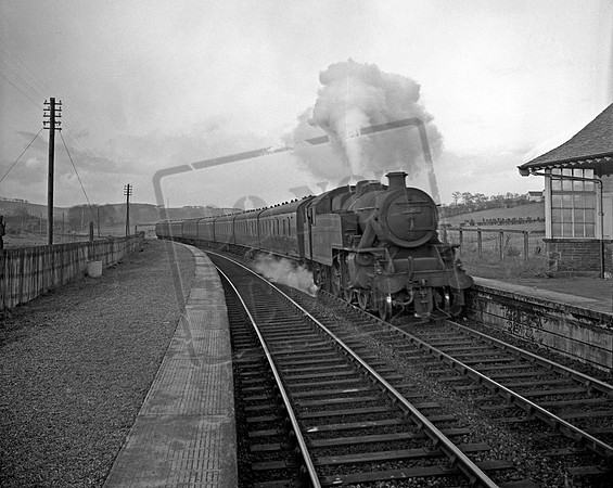 42243 1962-03-13 Uplawmoor Renfreshire