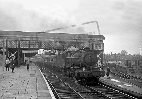 6820 1964-04-25 Ruabon