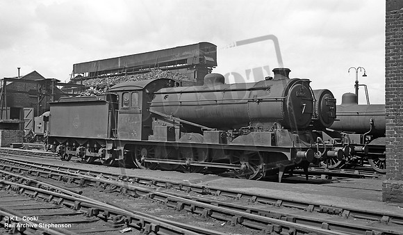 64660 1959-06-07 Stratford shed