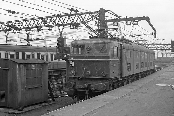 27001 1950s Manchester London Road