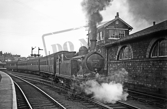 67302 1952-07-09 Whitby