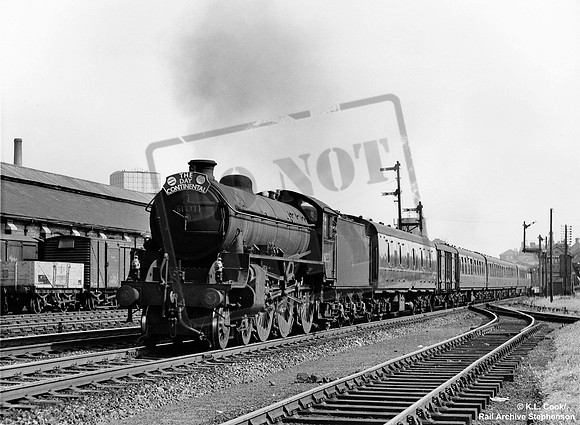61233 1958-09-13 Colchester