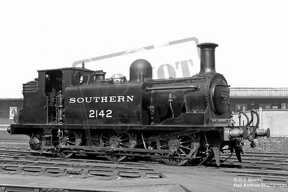 2142 1937-04 New Cross