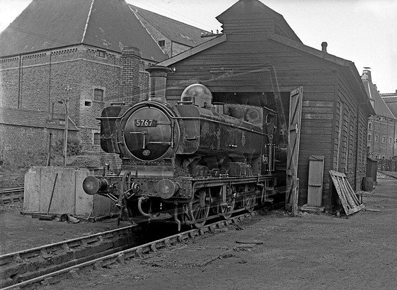 5767 1957-06-08 Frome