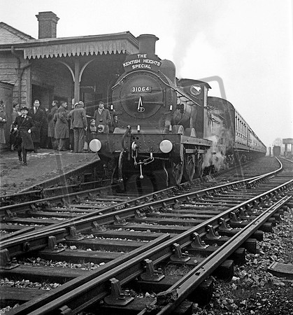 31064 1957-11-10 Westerham