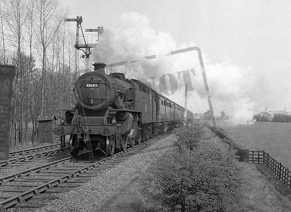 42685 1950s Where on LNWR metals