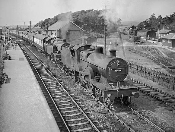 Rail-Online | Fowler 2P 4-4-0 | 40654 1955-07-19 Ravenglass