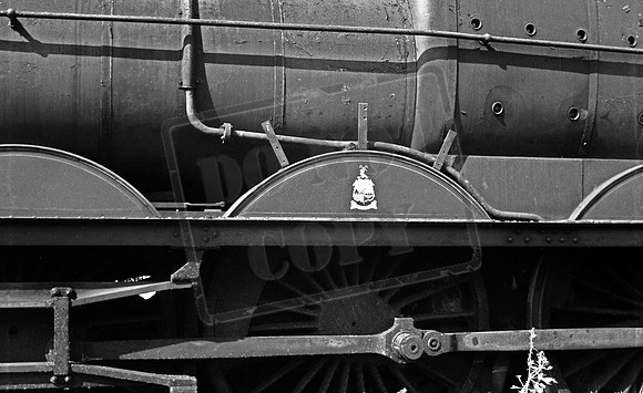 7037 1964-08-23 Sharpness