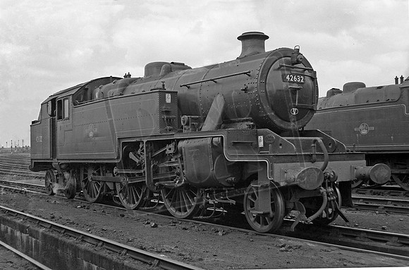 42632 1960s Wigan L&Y shed