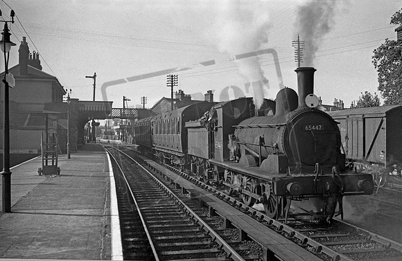 65447 1956-04 Saxmundham