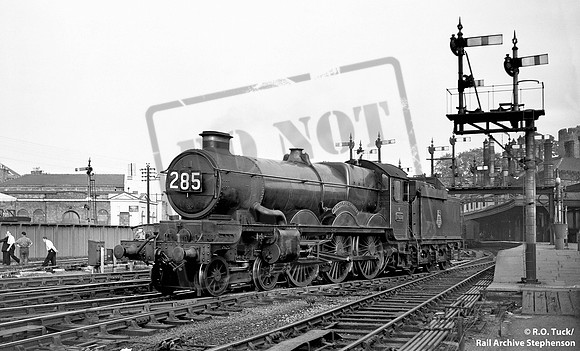 7018 1957-06-13 Shrewsbury station