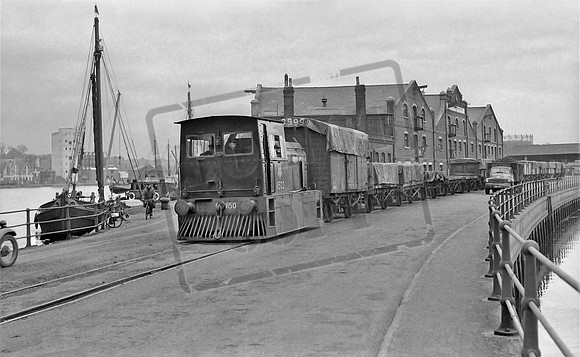 11502 1956-05-08 Ipswich Docks
