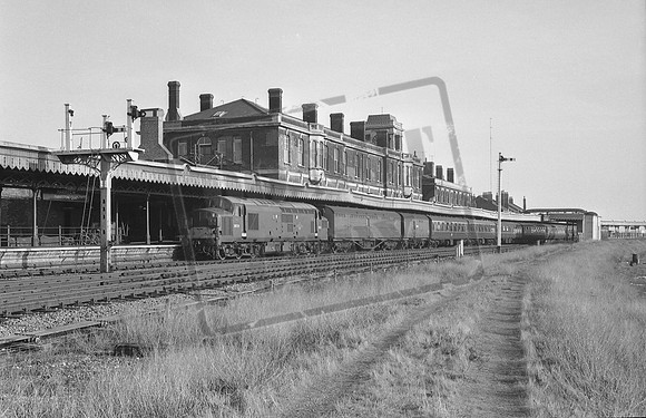 D6720 1965-01-24 Harwich Parkeston Quay