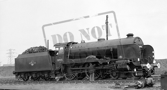 30925 1962-05-13 Darlington shed