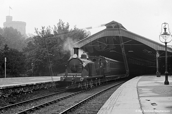 LSWR 24 1905c Windsor & Eton Riverside