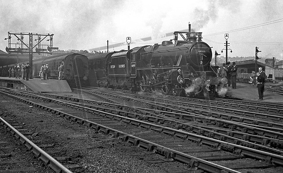 44999 1948 Buchanan Street