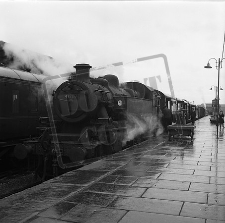 41207 1960s Shrewsbury Station  Salop and Bewdley working -ROneg-1807-051