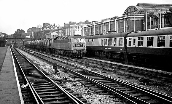 D1770 1970 Kensington Olympia