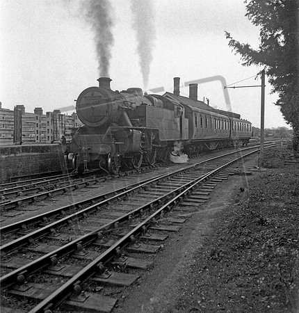 42155 1953-05-05 Newport Pagnell
