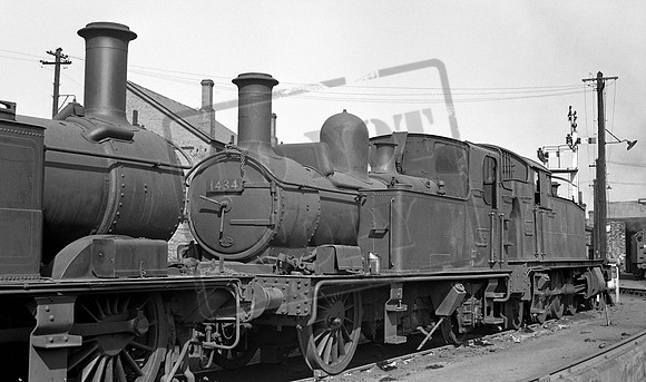 1434 1961 Exeter shed