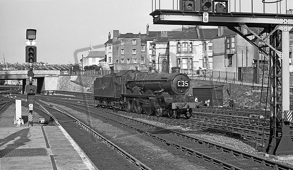 5001 1961 Plymouth North Road