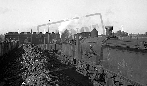 30692 1961-10 Salisbury