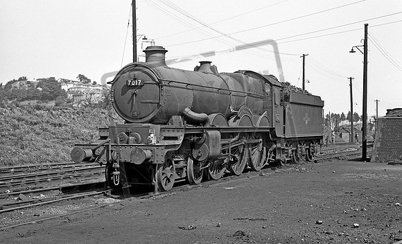 7017 1961 Laira