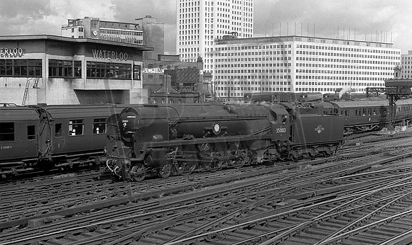 35003 1962c London Waterloo