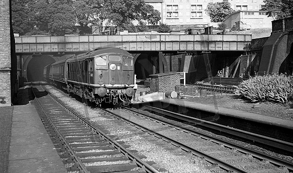 D5002 1962-05-31 South Hampstead