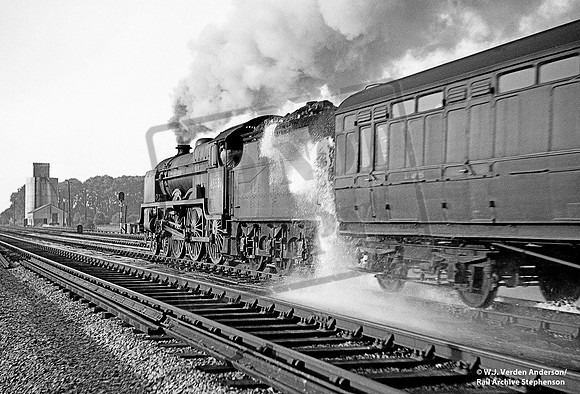 45537 1949-10 Rugby Troughs