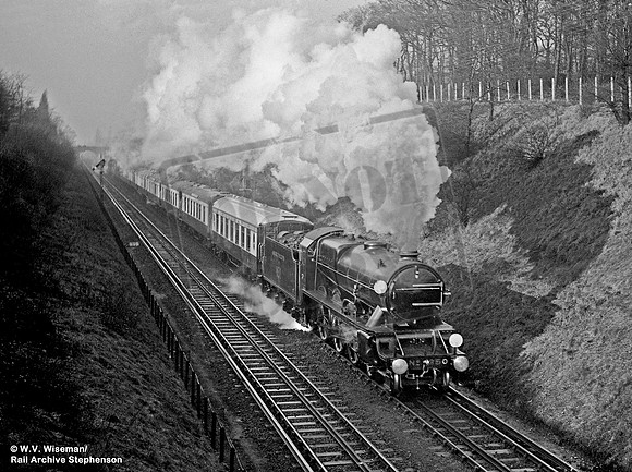 E850 1927c between Beckenham Junction and Shortlands