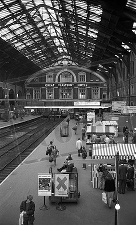 Liverpool Street 1982-04
