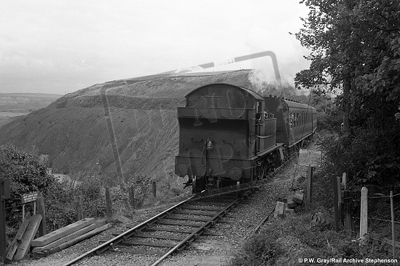 4566 1961-08-19 Wishing Well Crossing