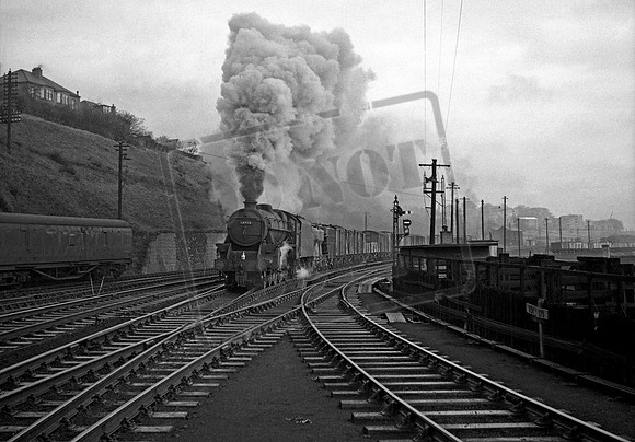 44922 1963-11-09 Hawick
