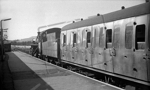 77018 1966 Kilmarnock