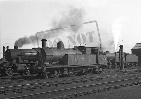 10764 1946 Wakefield shed